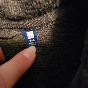 Knit sweater light weight